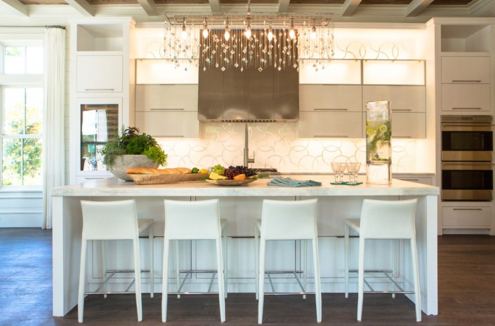 1 Vie Magazine Showcase Home